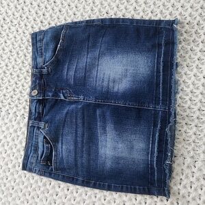 Kancan Los Angeles stretch denim mini skirt size 7/27